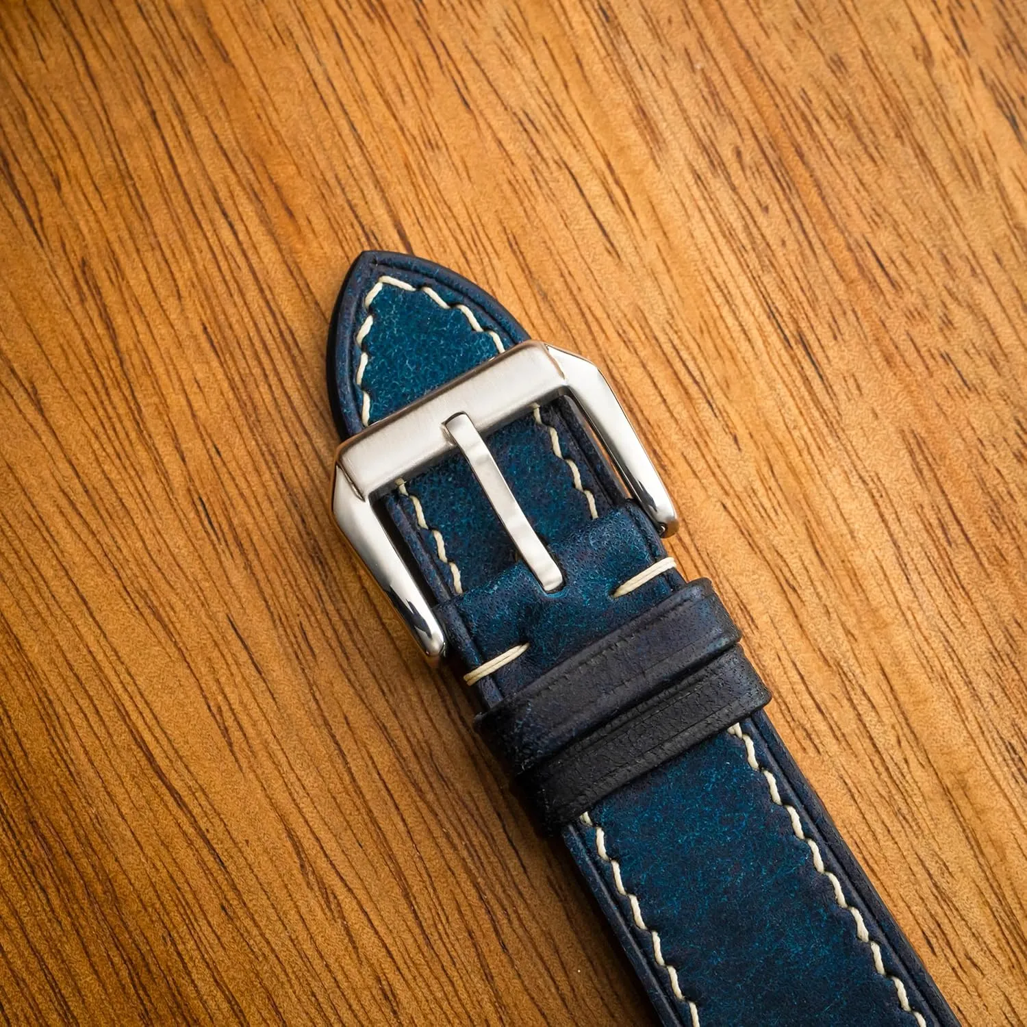 | 18mm, 19mm, clock 20mm, 21mm, 22mm Pueblo Leather Watch Band | Handmade, Quick Release | Premium Full Grain Veg-Tanned Leather | Men & Women 