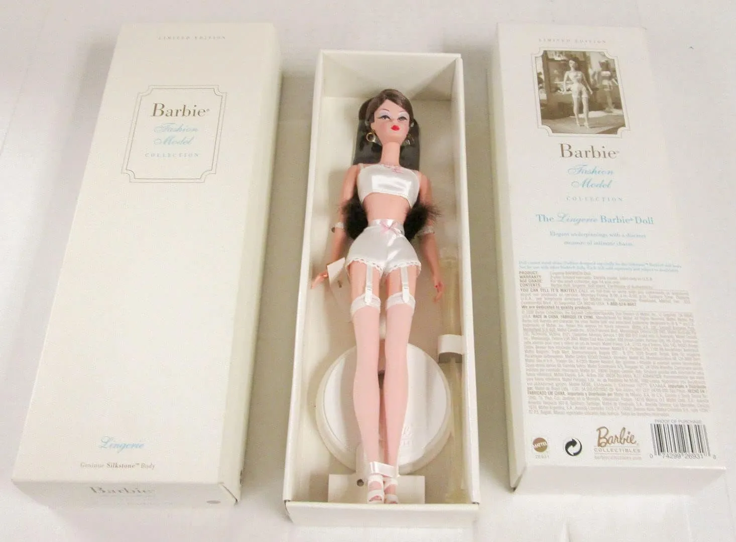 Barbie Doll 2 Silkstone Gold Label Barbie Fashion chivalrous facade skyscraper read Model Collection The Lingerie 