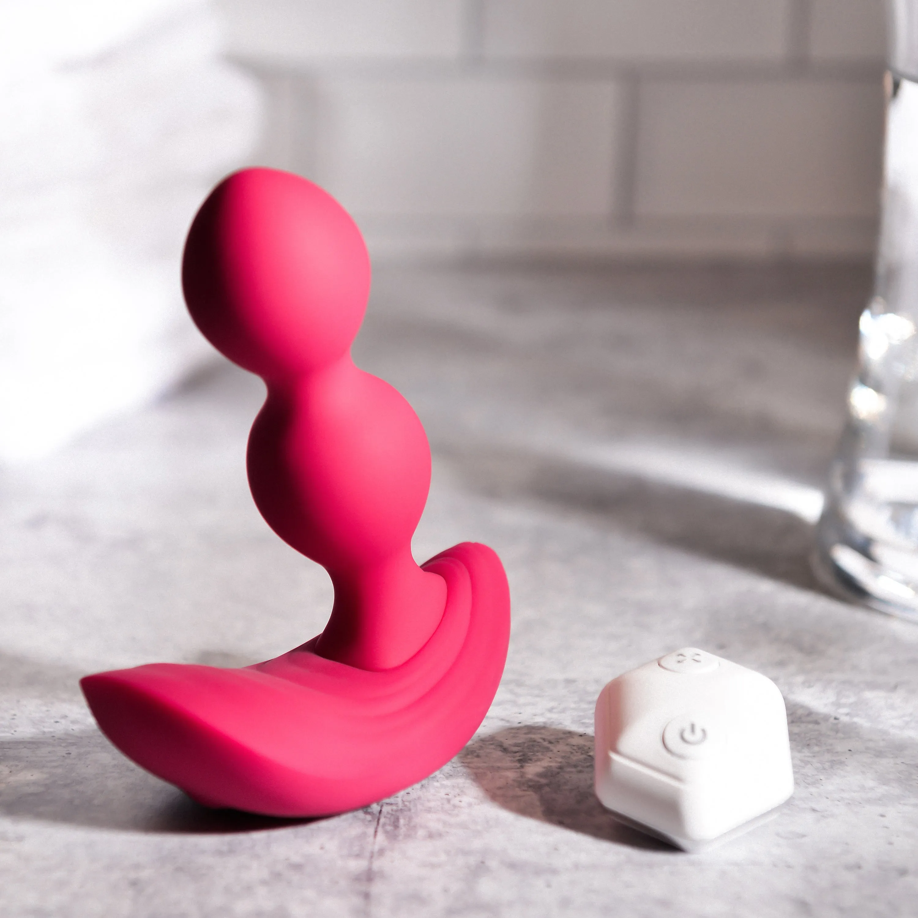 Bubble Butt Inflatable Vibrating Butt Plug with Remote