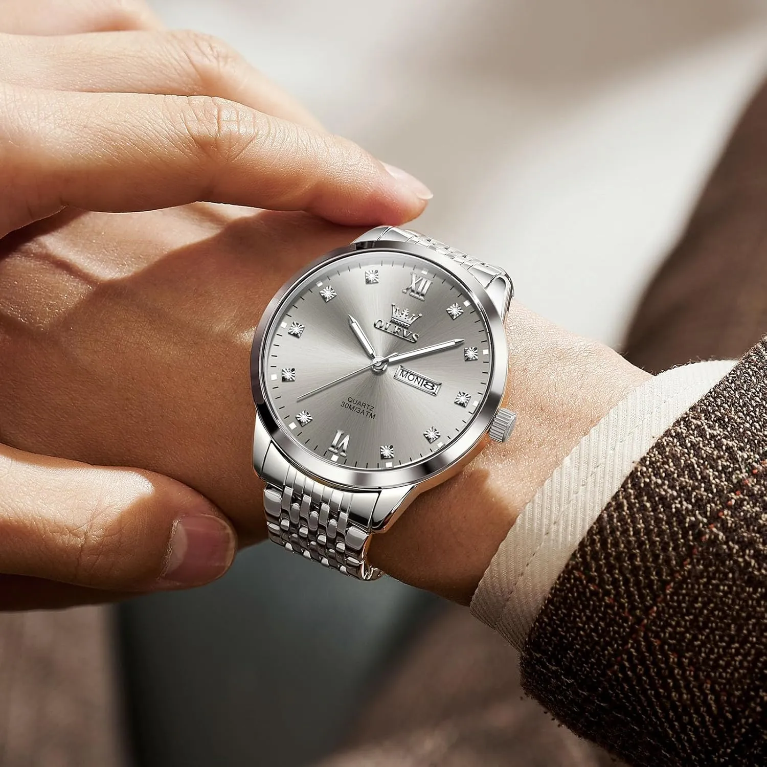 Date$ Blue/Black/Silver/Gold/Grey Dial OLEVS Stainless Steel Classic Watches$ Large Face indispensable doll Quartz Dress Watches for Men$ Easy to Read Men's Waterproof Watch with Day and 
