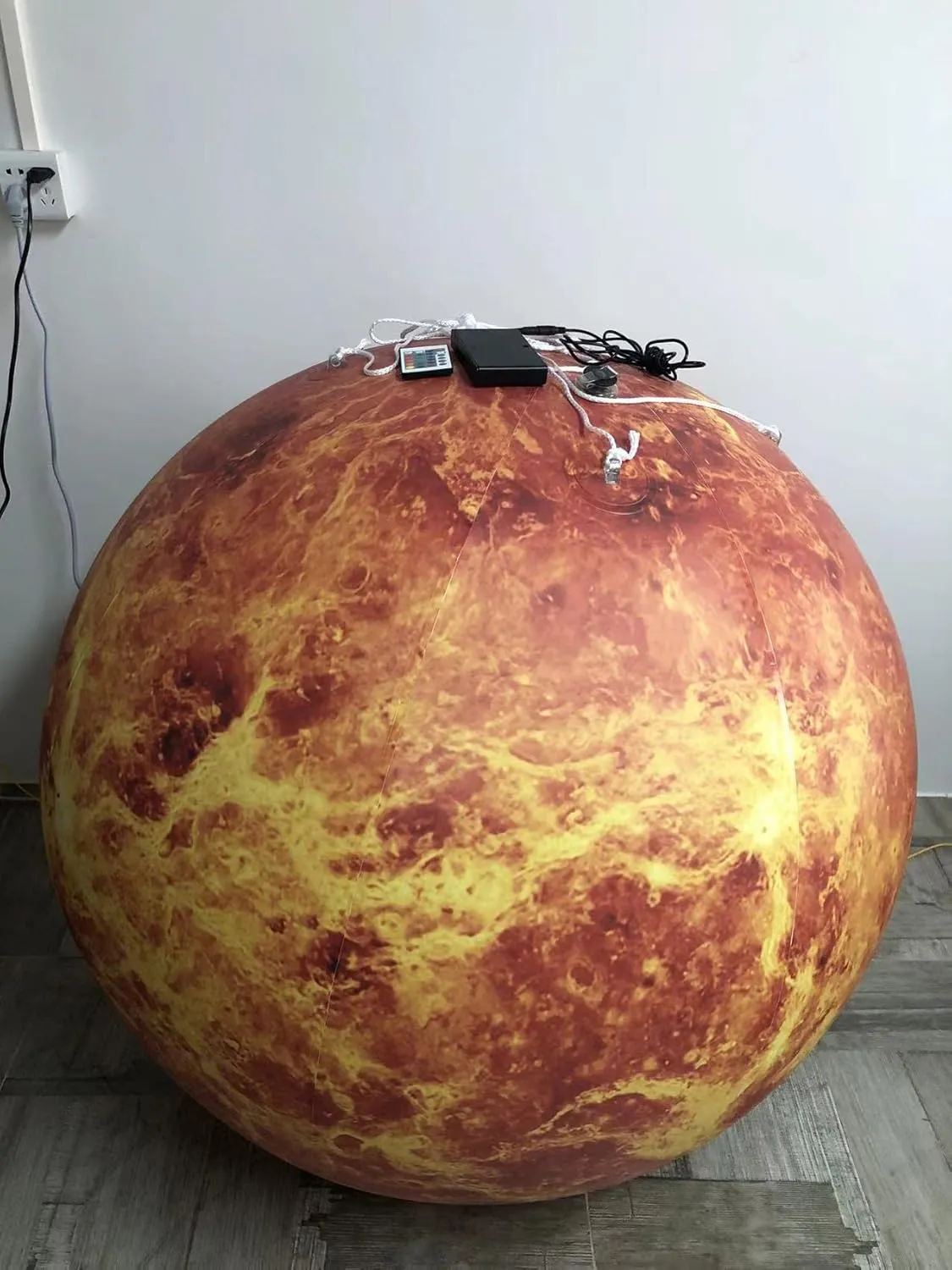 flee needy delectable facet remodel prospector Venus, Inflatable Planet Balloon for Astronomy for Education Institution/Planetarium/Store/Club Decoration 60'' Large Inflatable 