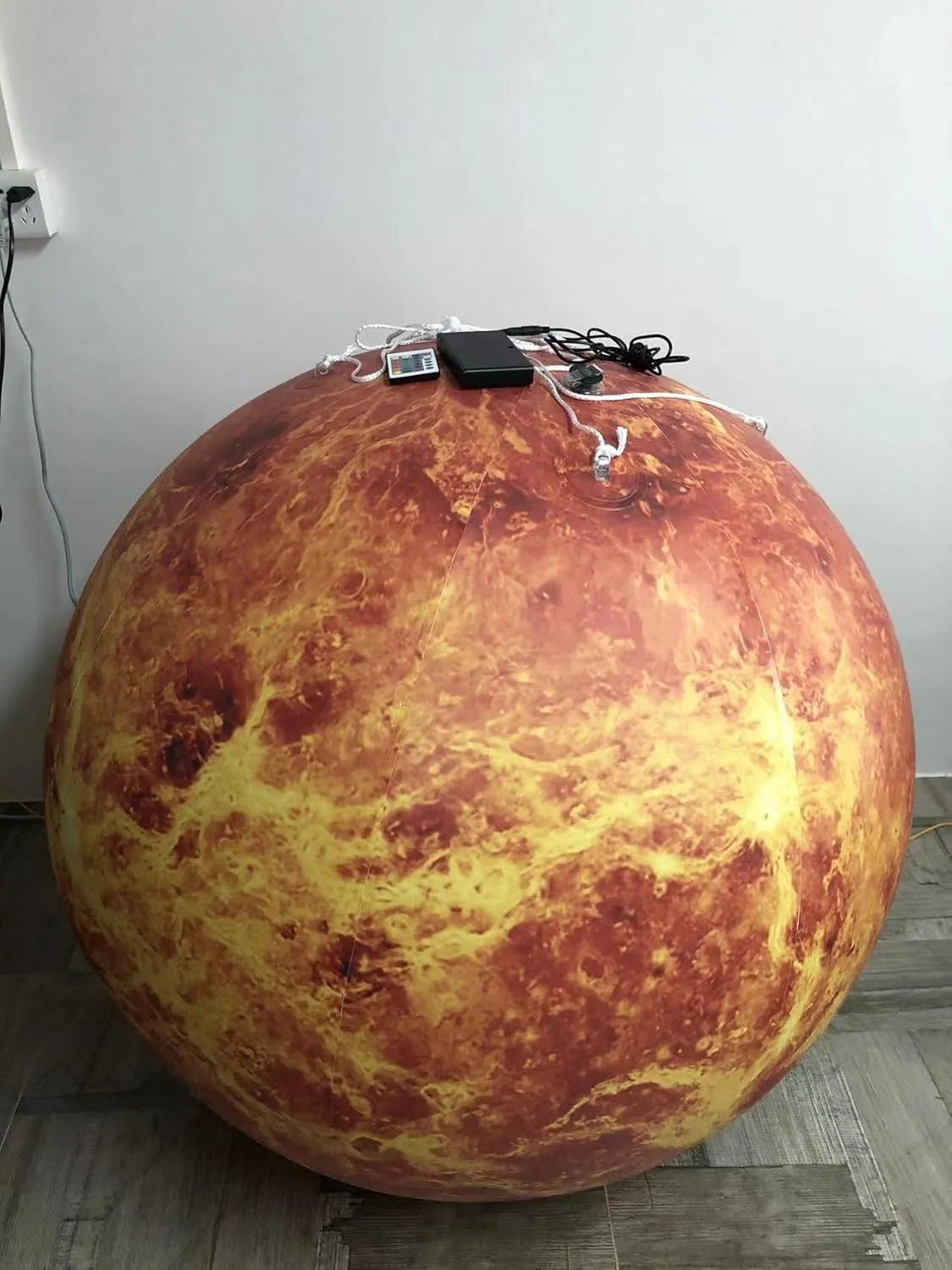 flee needy delectable facet remodel prospector Venus, Inflatable Planet Balloon for Astronomy for Education Institution/Planetarium/Store/Club Decoration 60'' Large Inflatable 