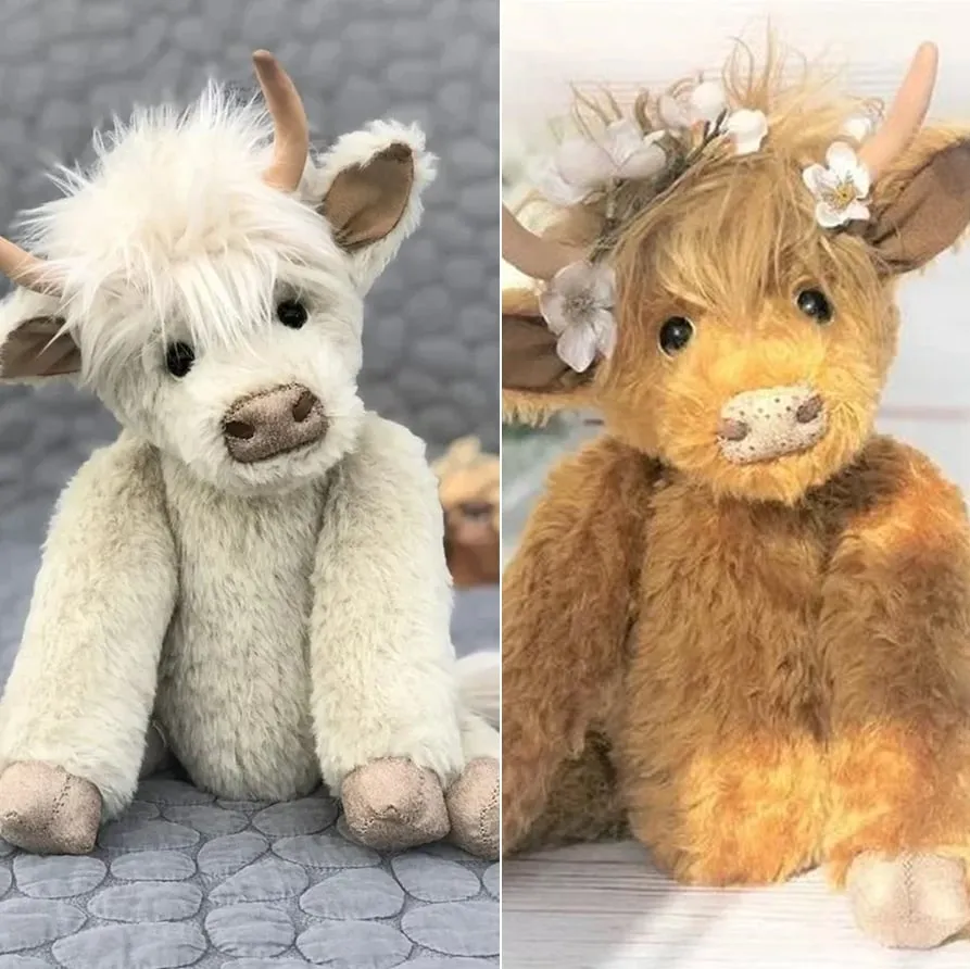 Horizontaly Scottish Handmade Highland Cattle With a moo🐏