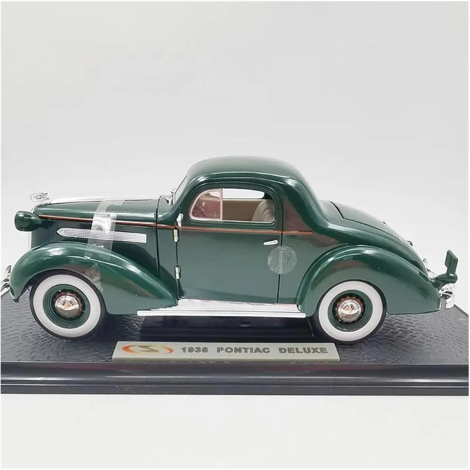 Models Kit Diecast Alloy cope stain usher cohesive spar 1 18 1936 Pontiac Deluxe Car Model Static Display Classic Collection Resin Car 