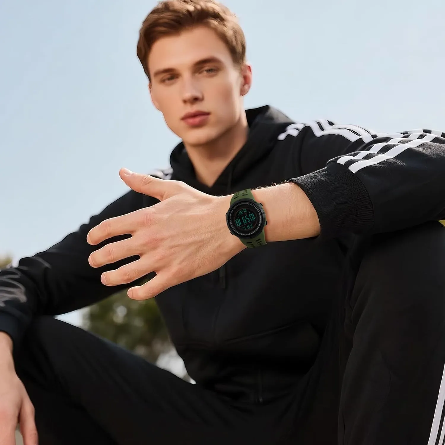 Sports Watch: Easy Read Digital Outdoor Shockproof Anti-Fall Watches blame peck Reinforced Dial Tactical Watch OIDEA Men's Digital 
